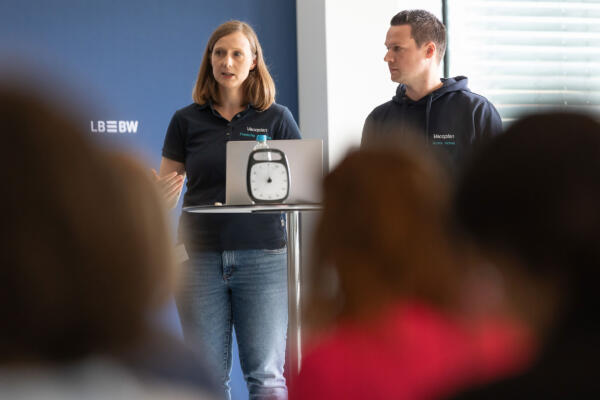 Friederike-Juraschek-and-André-Schell, two-of-the-young-Vecoplan-specialists-at-the-pitch-event.