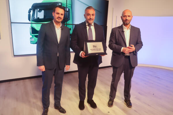 IVECO_Eurocargo-CNG-Sustainable-Truck-of-the-Year