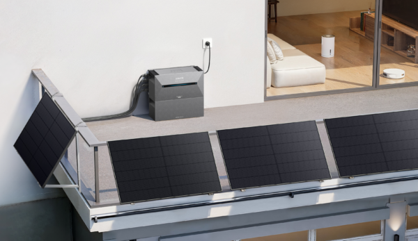 SOLARBANK2-PRO-PANNELLI-E-BATTERIA-BALCONE