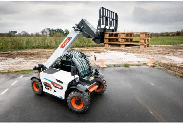 telescopico-elettrico-TL25.60e-Bobcat